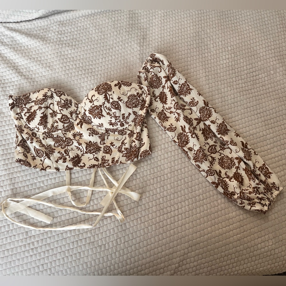 SHEIN Cream and Brown Floral Crop Top